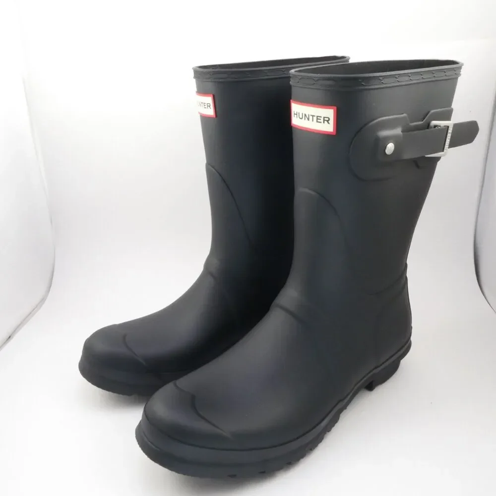 Hunter Women's 10 Original Short Pull-On Waterproof Rubber Rain Boots Black